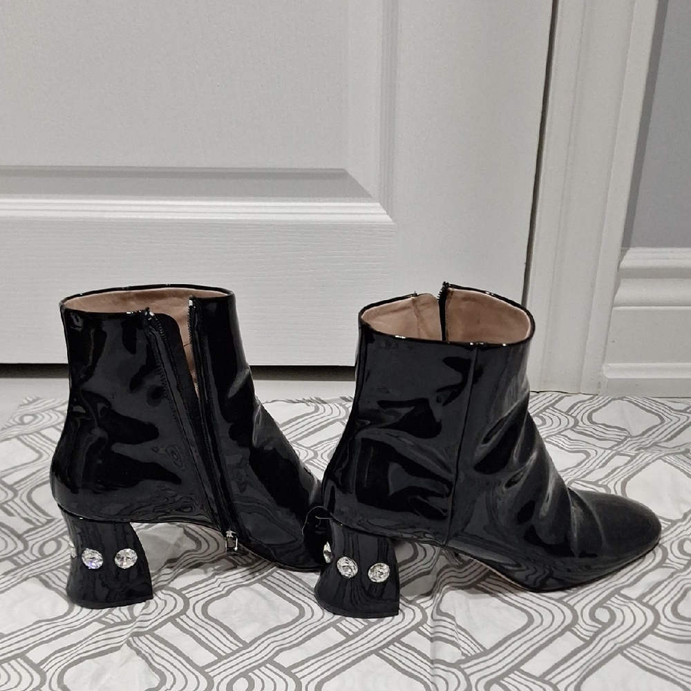 Elegant Black Ankle Boots with Crystal Accents